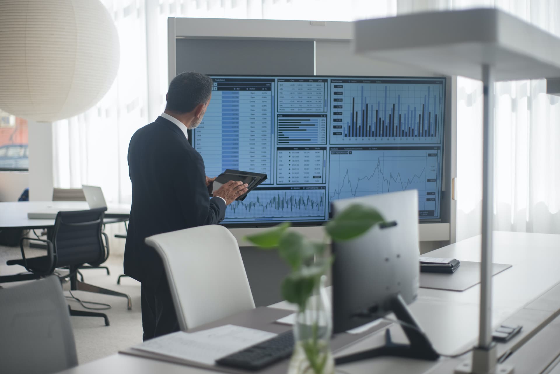 Complete customizable solution using our MLops framework to meet your need in any type of numerical data processing such as financial data or accounts information extraction etc.